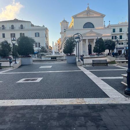 La Piazzetta Anzio Hotel Buitenkant foto