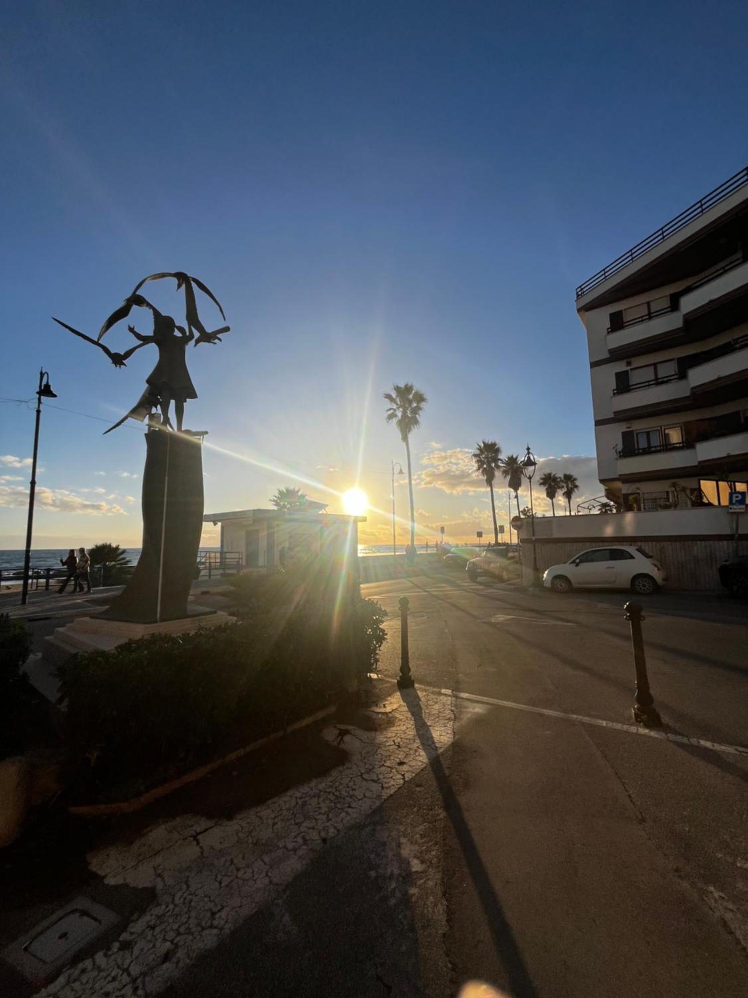La Piazzetta Anzio Hotel Buitenkant foto